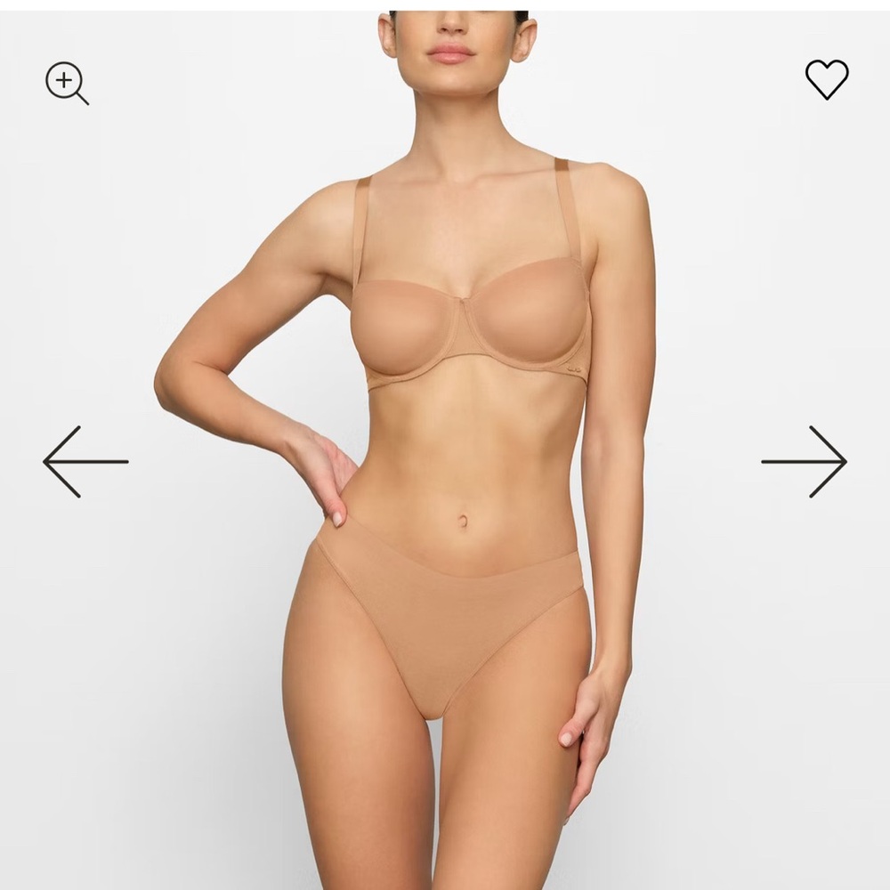 SKIMS No Show Molded Unlined Balconette Bra 32DDD NWT